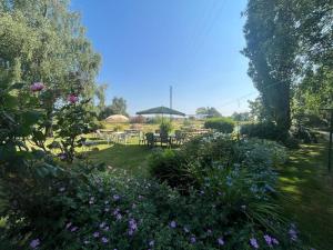 Maisons de vacances Maison charmante a Ombree d-Anjou avec jardin et terrasse : photos des chambres