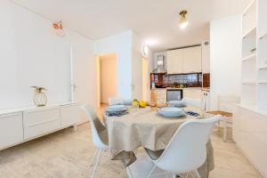 Appartements Roca Mare 1 bloc B apt 01 - Happy Rentals : photos des chambres