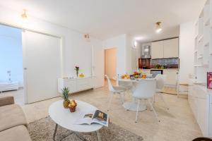 Appartements Roca Mare 1 bloc B apt 01 - Happy Rentals : photos des chambres