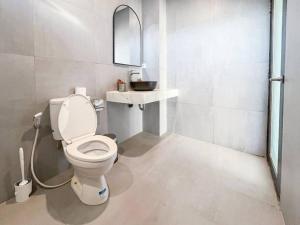 Villa Raaadha 3BR modern design villa center of seminyak