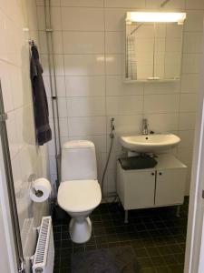 1BR Apartment TO8- big balcony, free parking