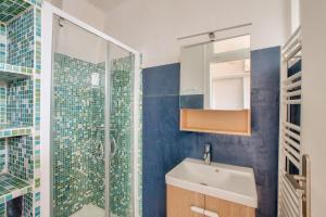 Maisons de vacances A 190m de la plage, hyper centre, maison pour 8 : photos des chambres