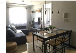 Spacious Rustic Condo in Resorts World across NAIA 3 - Strutture non classificate a Manila
