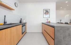 Amazing Apartment In Novalja With Wifi