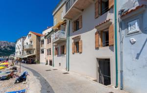 1 Bedroom Nice Apartment In Baska