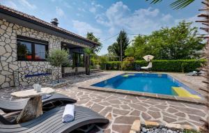 Awesome Home In Igrisce With Wifi 