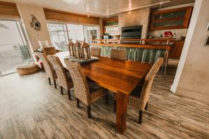 Family beachfront retreat