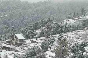 Hilltop 3BHK Cottage l Camp Bagicha
