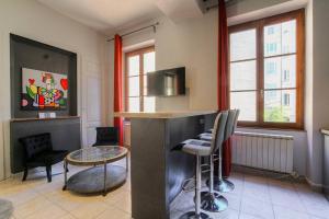 Appartements Studio charmant idealement situe, Ainay-Carnot : photos des chambres