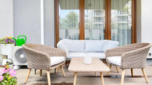 Classy 2-room Apartment with Private Garden and Air Conditioning- Old Town