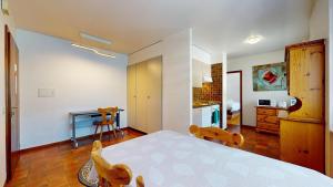 One-bedroom apartment in a quiet neighborhood