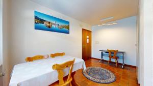 One-bedroom apartment in a quiet neighborhood