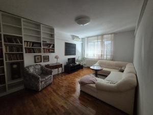 Apartman Mislav. Udoban apartman u centru grada.