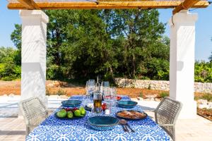 Trulli Salsapariglia by Perle di Puglia