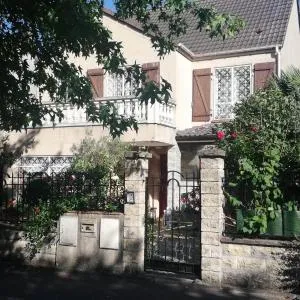 Fastrentbnb Chambre cozy Villepinte - 弗朗斯地区特朗布莱