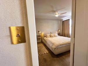 Tropic Court Beach Escape