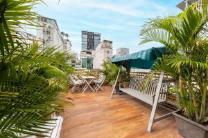 Woody House Saigon Center