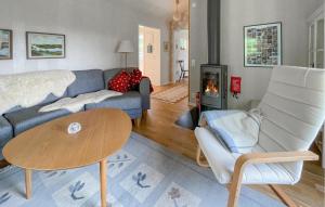 3 Bedroom Cozy Home In Jönköping