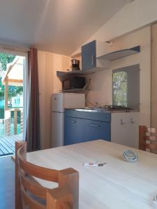 Chalets Evasion au coeur de l'Alsace - Bungalow familial pour 5 : photos des chambres