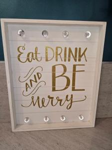 Appartements Sejour a Orly a 12 minutes d-Orly Airport et de Paris 14eme - AUX REFLETS PASTELS : photos des chambres