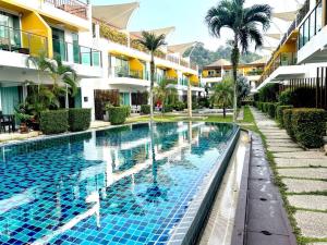 12 minutes Patong Security Gym Sauna AP12 #V28