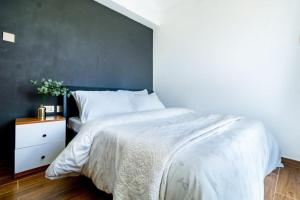 Urban Retreat 1 Bedroom Apt