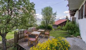 Appartements La Charbonniere : photos des chambres