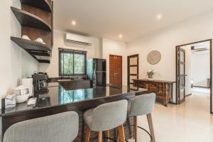 3-Bedroom Large Pool Villa With Garden