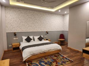 The Clove Ladakh
