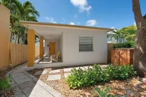 Coastal Cabana By Pmi - ليك وورث