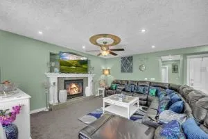 48a Luxury Lake Home W Massage Meditation Gym Ac - YYC