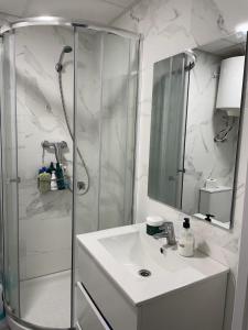 Estudio nuevo y moderno