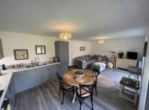 2 Bed Home in Shropshire - Marchamley