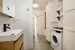 Appartements L'Ethnique 7p - Climatisation - Jardin - Parking - Salle de Sport : photos des chambres