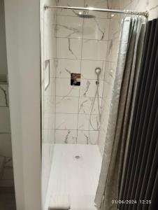 Sainte Cécile 1- Appartement spacieux et lumineux