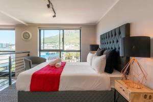 Penthouse 2 Bedroom - Biscuit Mill- Apartment