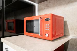 Chic&Pop Apartment by Pleiades Home