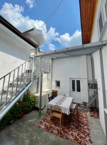 Gourmet Oasis in the city 2