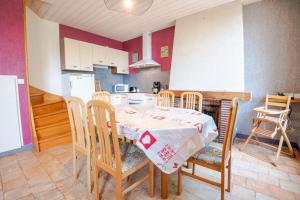 Maisons de vacances La petite maison sur la colline : photos des chambres