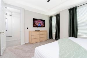 5BR Star Wars Retreat Free Waterpark Access 1838