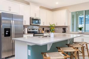 Clean & Decor Free Waterpark Flowrider 1872