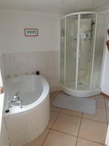 Maisons de vacances Gite de campagne : photos des chambres