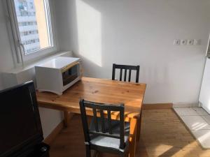 Studio meublé à louer 100 m de métro ligne 7