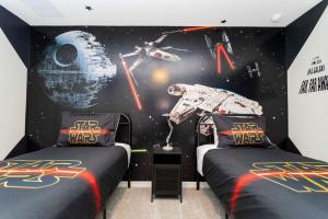 5BR Star Wars Retreat Free Waterpark Access 1838