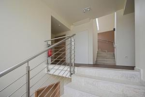 Modernes & gepflegtes Hotelzimmer mit Küche!