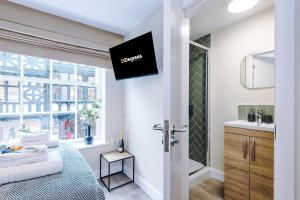 NEW! 4 x Stunning City Centre Apartments in Chester by 53 Degrees Property, Ideal for Individuals, Couples or Business Groups!