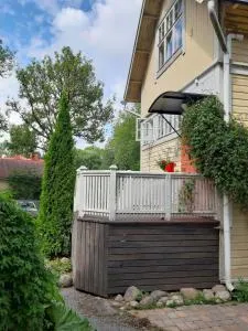 Old Wooden House apartment in central Tammisaari - Kulla
