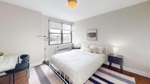 Avenue A810 Epic 2Br, Pool, Gym, Parking