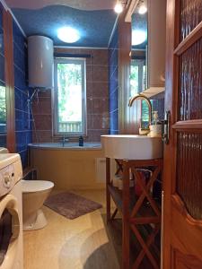 Mini by the sea, center