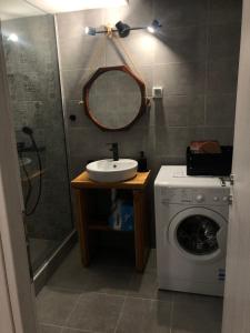 New Palm Bungalows in Kariani